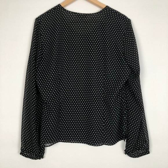 🎈 Talbots Polka Dot Blouse! - Picture 5 of 5